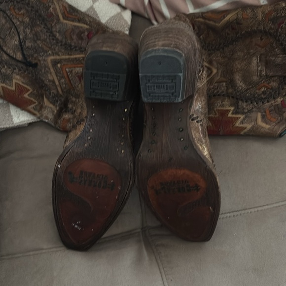 Corral Western Style Brown Cowboy Boots - Picture 3 of 4